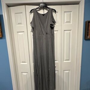Elegant Gray Cold Shoulder Maxi Dress